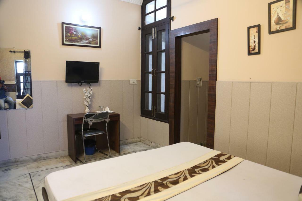 Time Square Guest House Jalandhar Exterior foto