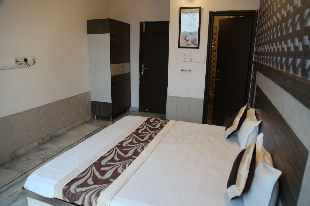 Time Square Guest House Jalandhar Exterior foto